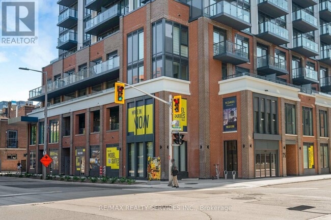 Building Photo - 75 James St S