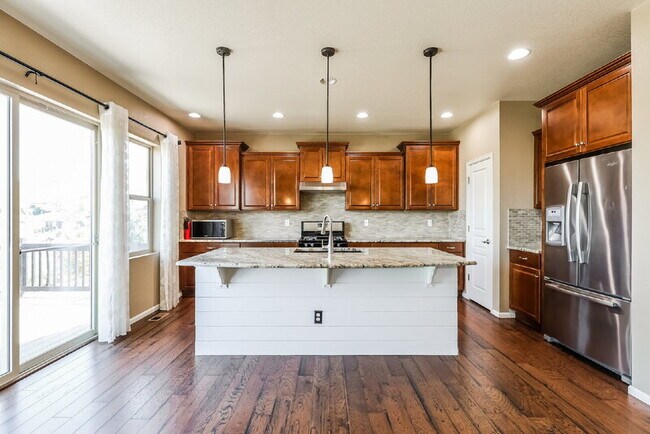 Building Photo - 3947 Donnington Cir