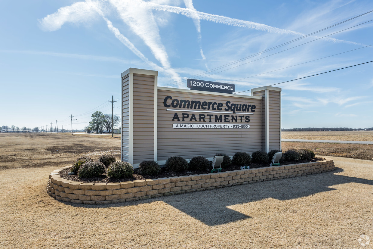 Building Photo - Commerce Square Apartments