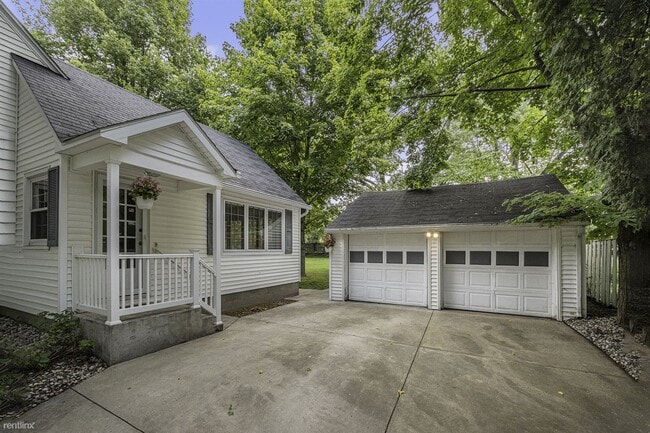 Building Photo - 3 br, 2 bath House - 2740 Fairfield Ave