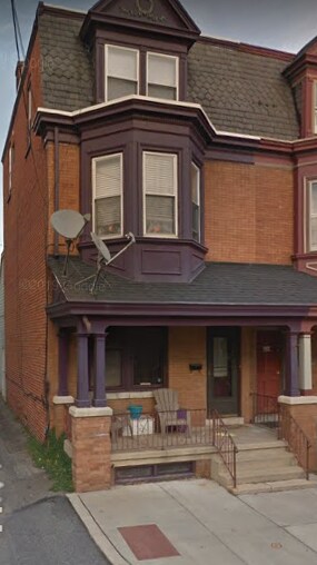 Front of the house - 125 N 4th St