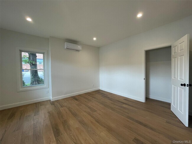 Building Photo - 3 Rams Hill