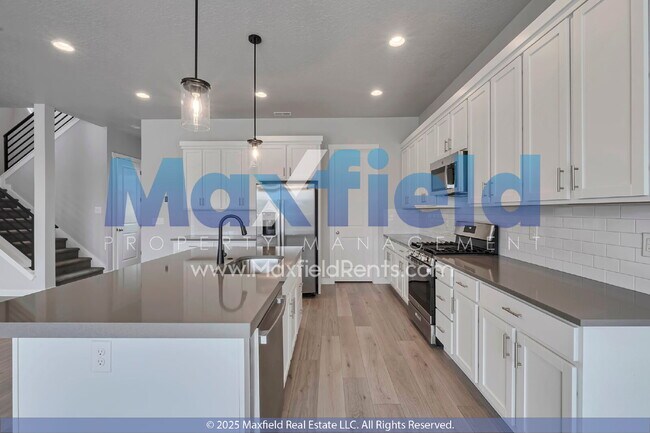 Foto del edificio - Brand New - Modern Living / 4BD 2.5 BTH 2GAR / Home in Lehi