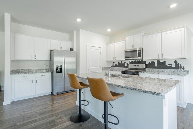 Building Photo - 10815 Upland Dr
