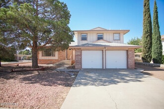 Building Photo - 2348 Mermaid Dr
