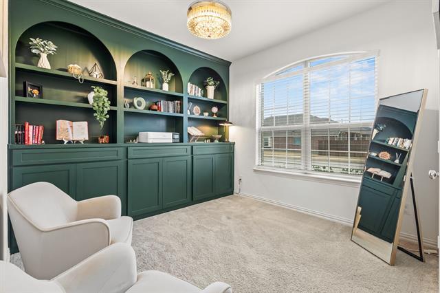 Foto del edificio - 1733 Lake Grove Dr