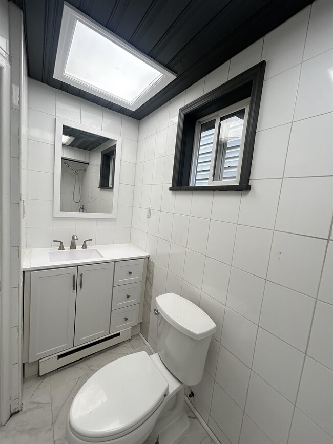 Foto del edificio - 80 E 24th St