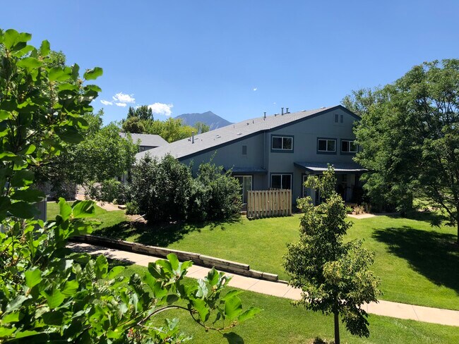 Ver DE Apartamento con terraza - 4279 Monroe Dr