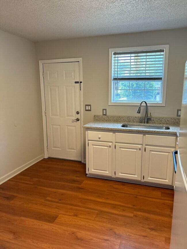 Foto del edificio - 3625 Hickory St