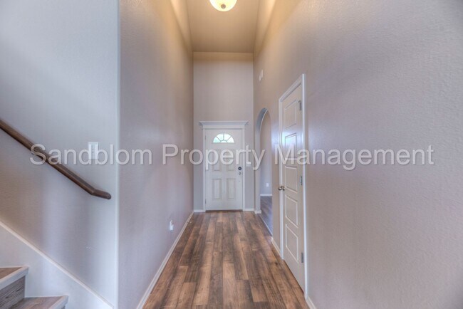 Building Photo - For Lease | Bixby | $3600 Rent | Available...