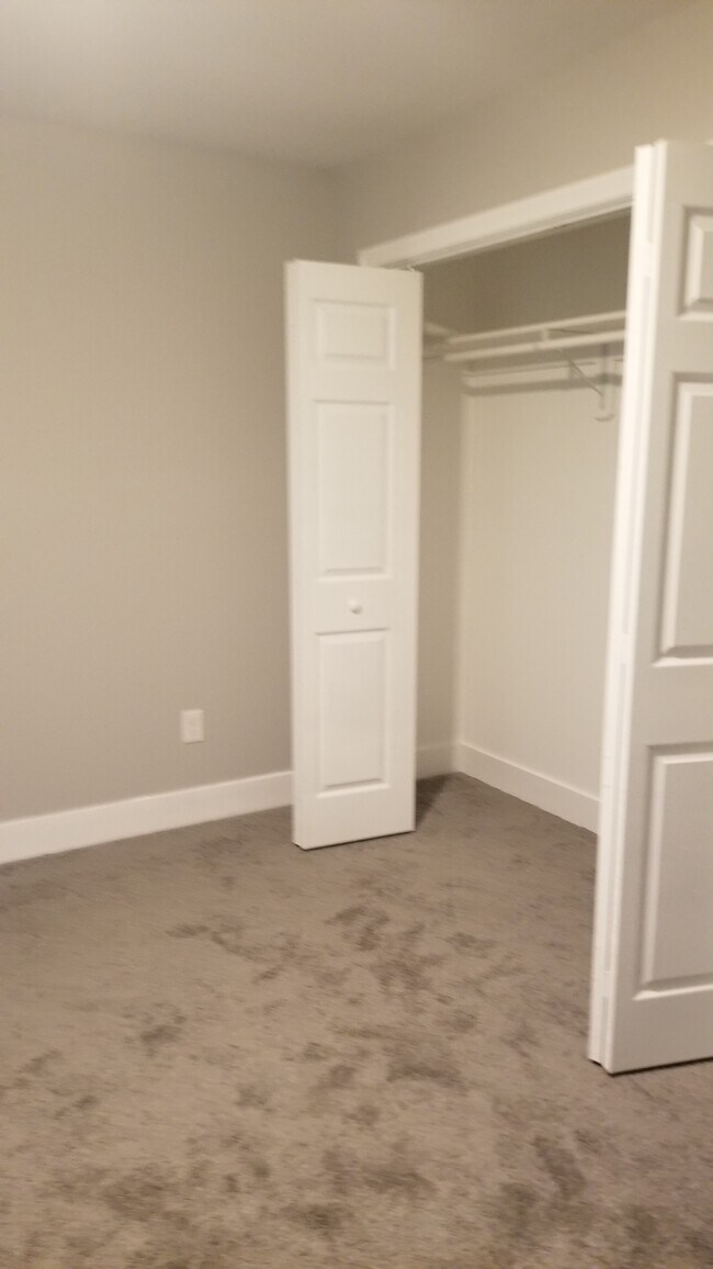 Master bedroom closet - 58 Saint Mary St