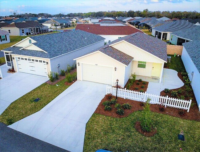 Building Photo - 4981 Ellie Ln
