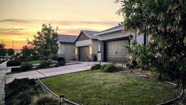 Foto del edificio - 10310 Spanish Moss Dr