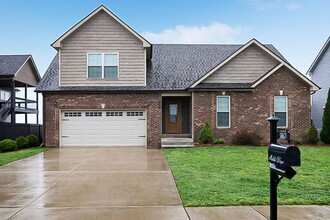 Building Photo - 3867 Maliki Dr