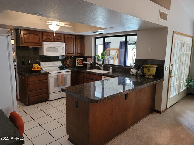 Building Photo - 11226 N Pinto Dr