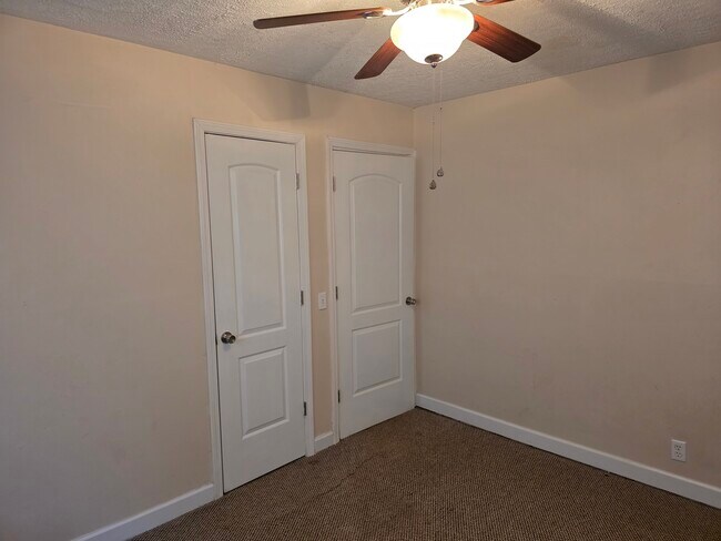 Dormitorio 3 - 785 Gadsden St