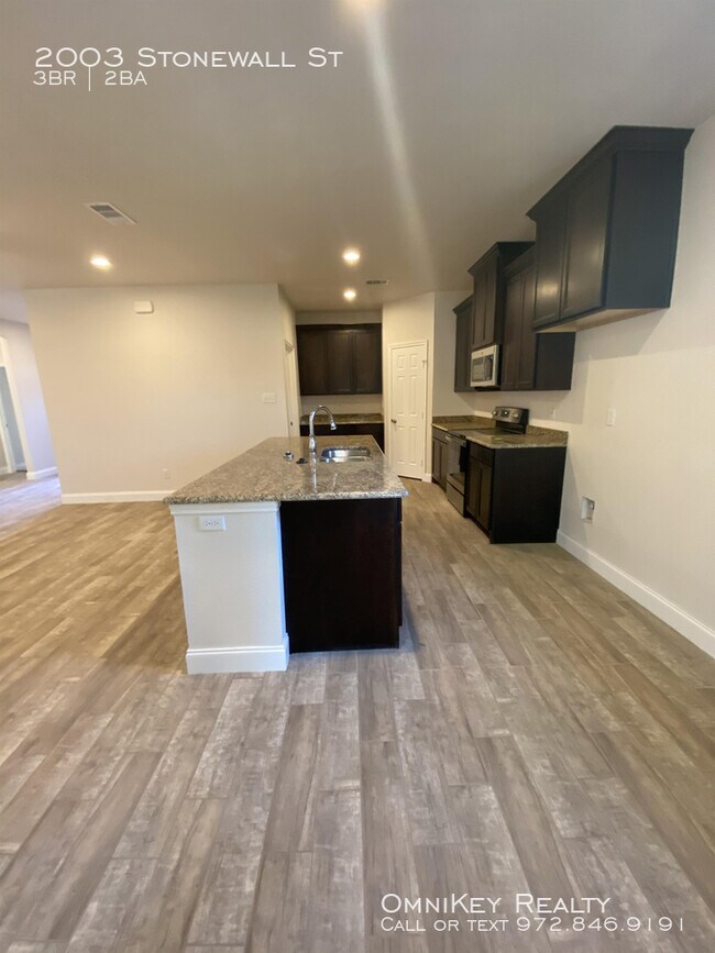 2003 Stonewall St, Greenville, TX 75401 House Rental in Greenville