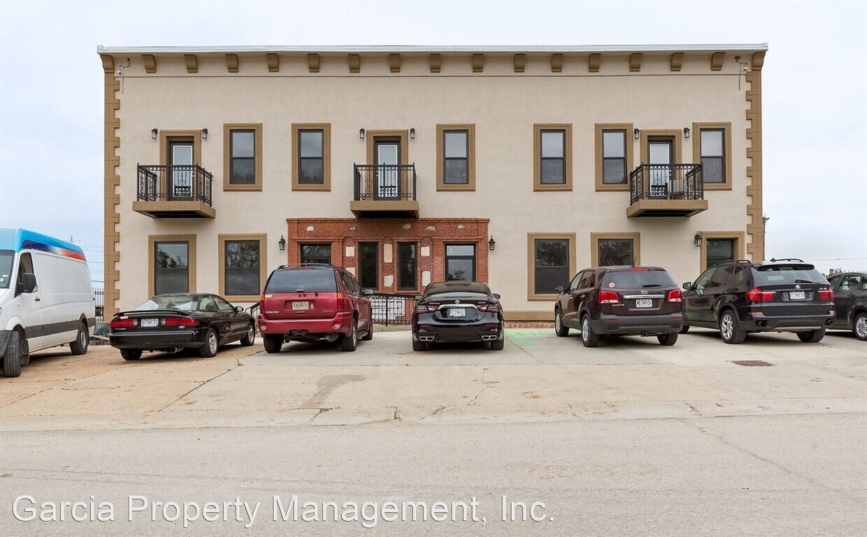 Primary Photo - 8000 Ivory Ave