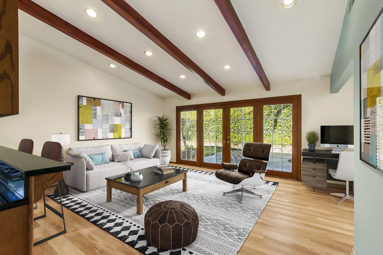 Den with high ceilings off of Kitchen - 6205 Frondosa Dr