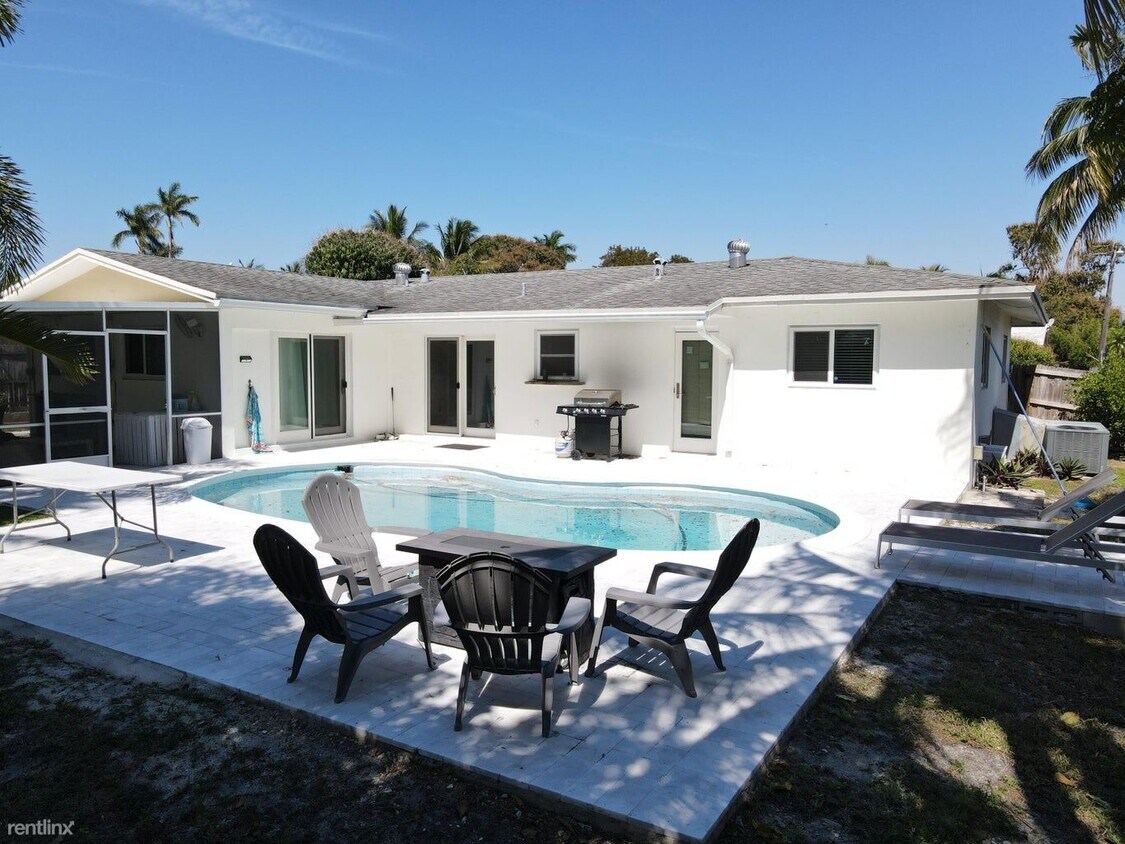 Foto principal - 3 br, 2 bath House - 226 SW 13th Ave