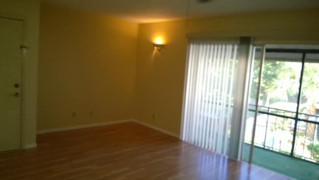 Building Photo - 7345 Daniel Webster Dr