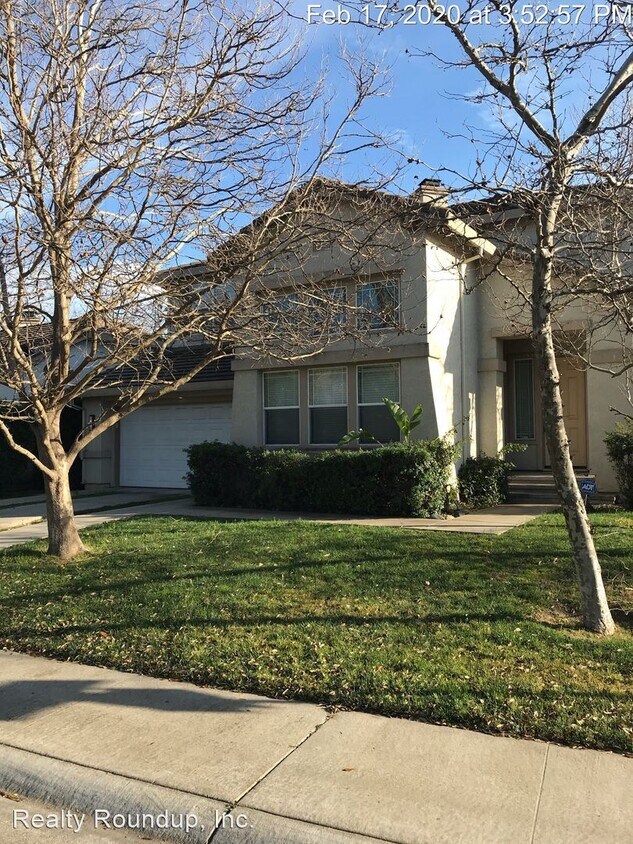 Primary Photo - 5 br, 3.5 bath House - 2300 Bastona Dr