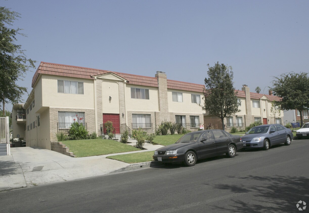 Foto principal - 1145 Thompson Ave