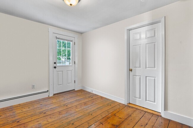 Foto del edificio - 9 Hodges Ct