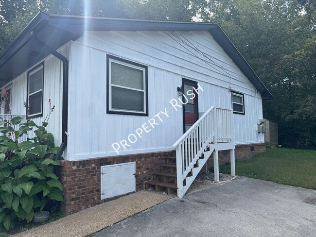 Foto del edificio - 3210 Joselin Ln