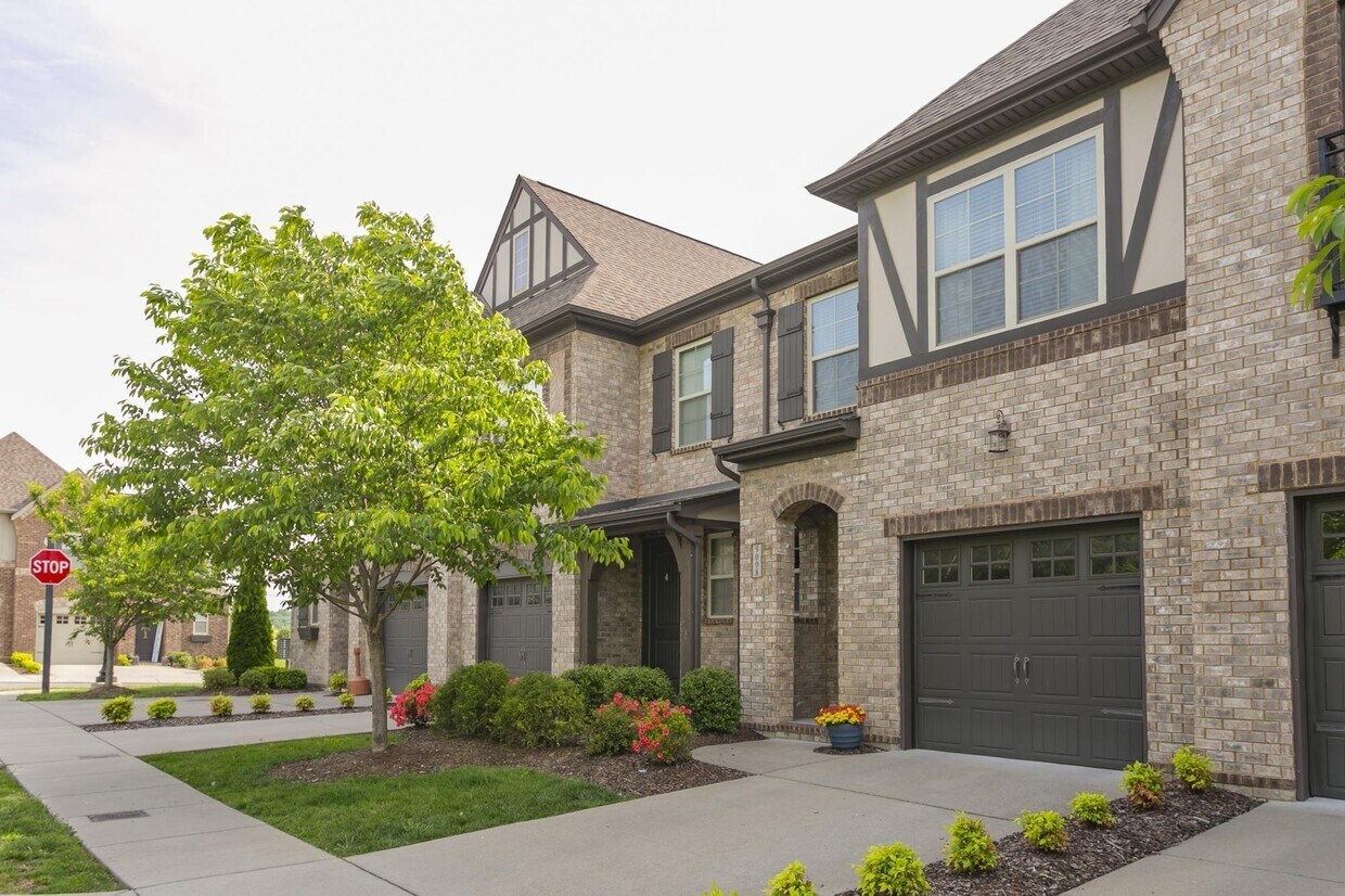 9008 Yates Ct, Nolensville, TN 37135 Condo for Rent in Nolensville, TN