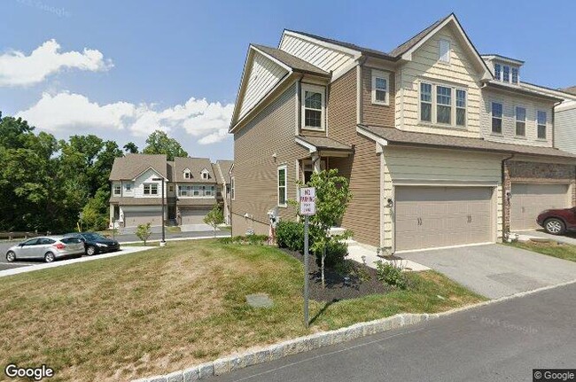 Building Photo - 2 Eagle Ln