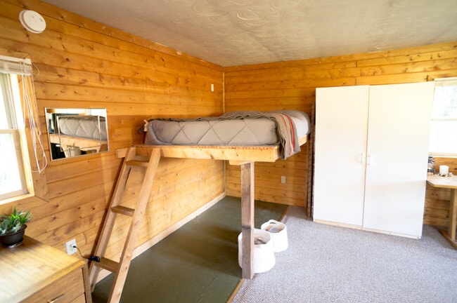 Building Photo - 114 Boaters Ln