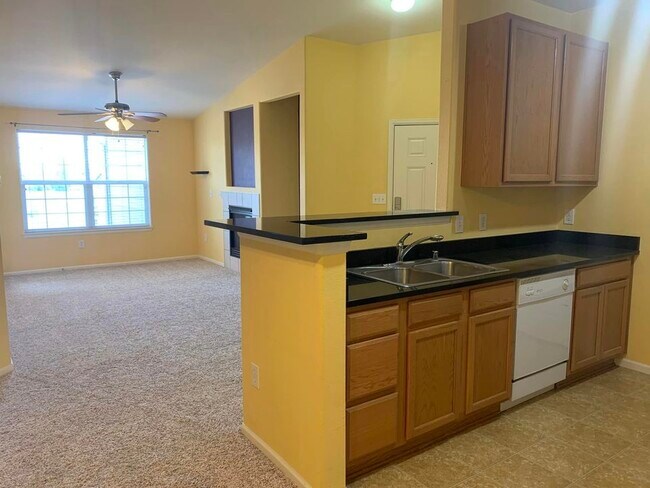 Foto del edificio - 2900 Blue Sky Cir