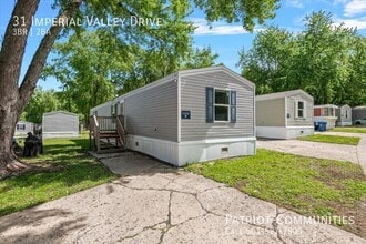 Building Photo - 31 Imperial Valley Dr