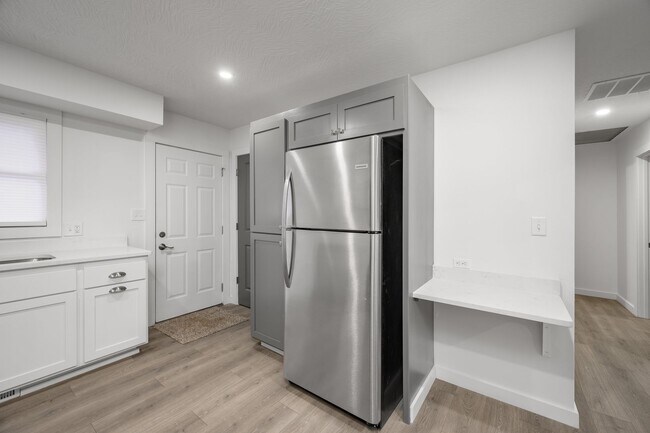 Foto del edificio - 3342 S Fairway Ave