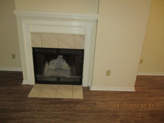 Building Photo - 112-A Acacia Ct