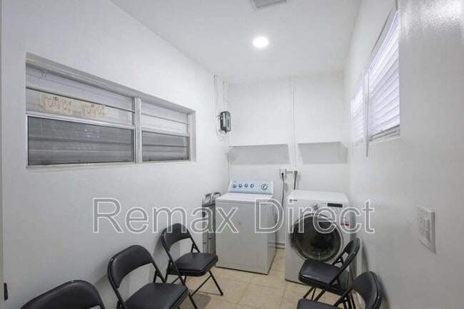 Building Photo - 4591 Purdy Ln