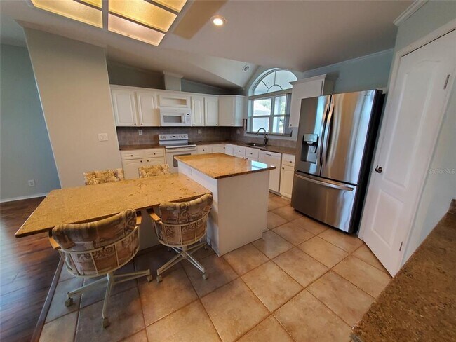 Foto del edificio - 38618 Callaway Blvd