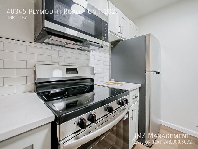 Building Photo - 40345 Plymouth Rd