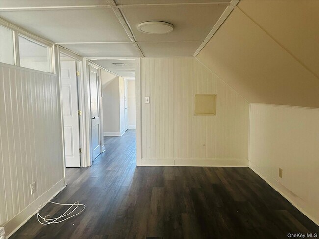 Foto del edificio - 18 Taylor Ave