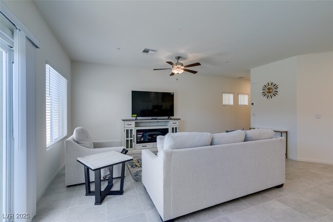 Foto del edificio - 7107 Alabaster Peak St