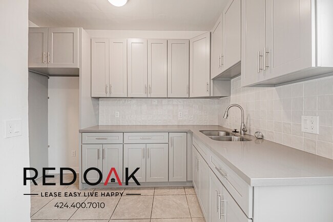 Foto del edificio - 921 S Bonnie Brae St