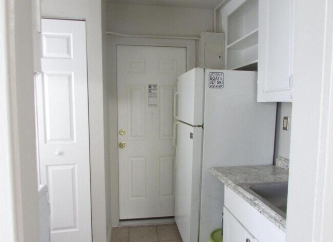 Foto del edificio - 1100 N Ohio Ave