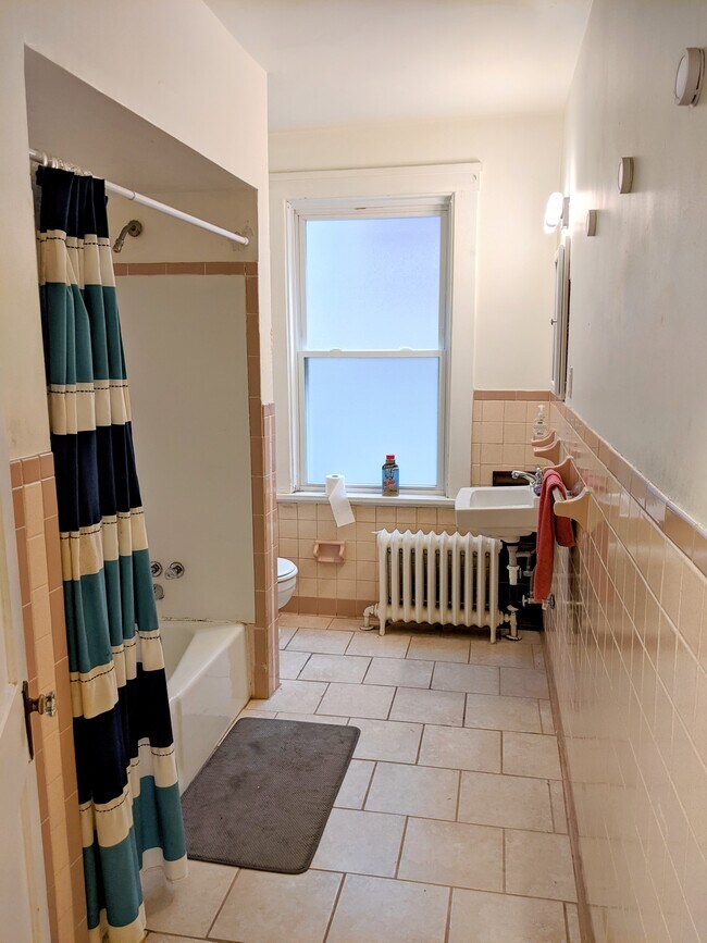 3523 Beechwood Blvd Unit 1st floor, Pittsburgh, PA 15217 Apartments in Pittsburgh, PA