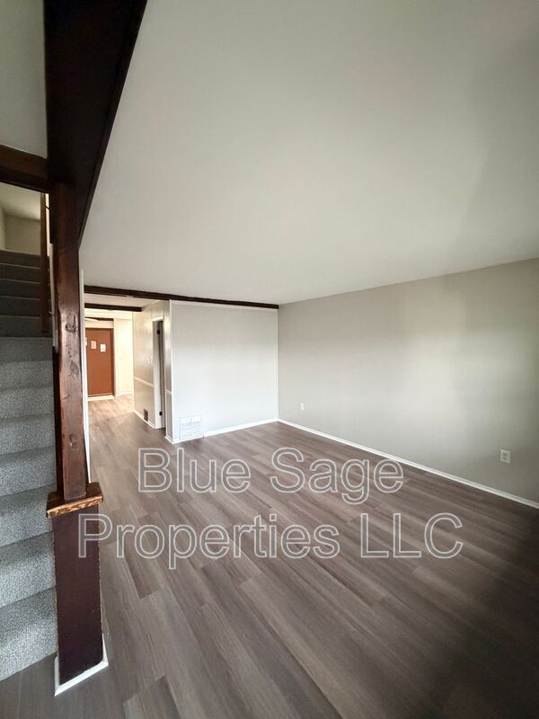 Building Photo - 3403 Township Line Rd