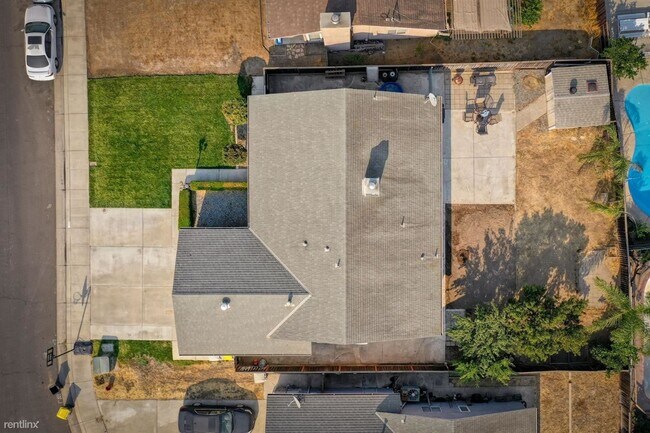 Foto del edificio - 3 br, 2 bath House - 1241 Shawn Court