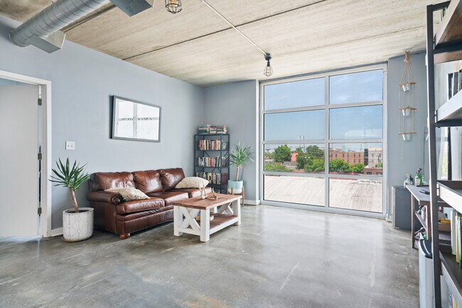 Foto del edificio - 545 Berrien St