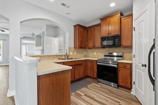 Building Photo - 223 Morgan Brook Way