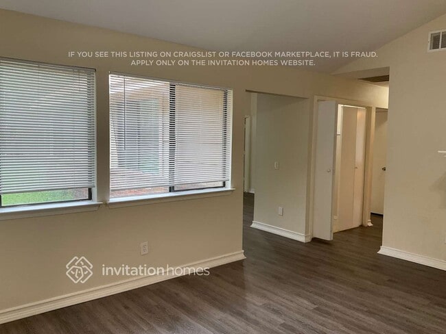 Building Photo - 3214 Cliffview Dr