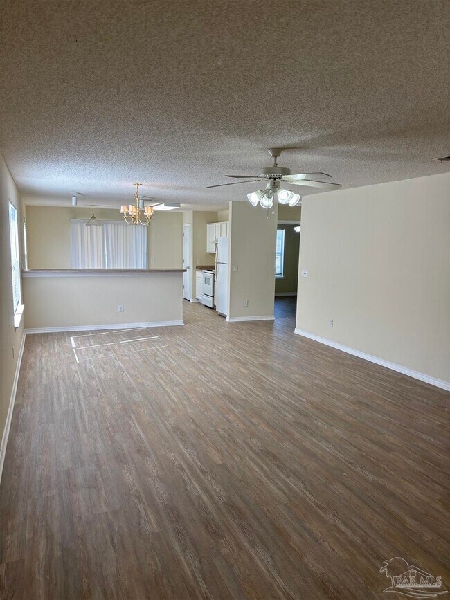 Foto del edificio - 1006 Antigua Cir